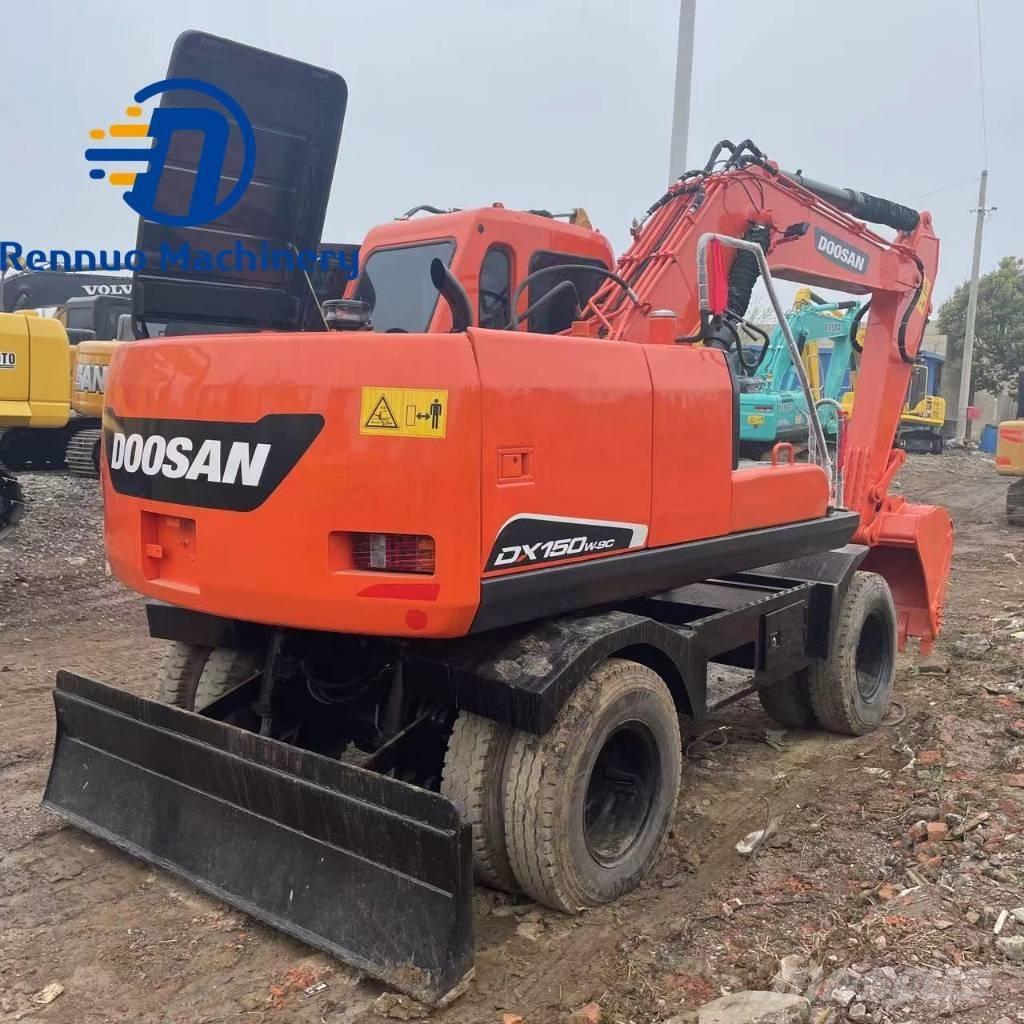 Doosan DX150W-7 Kolová rýpadla