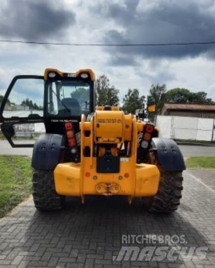 JCB 540-140 Teleskopické manipulátory