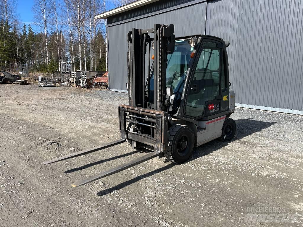 Nissan UD02A25P0 LPG vozíky