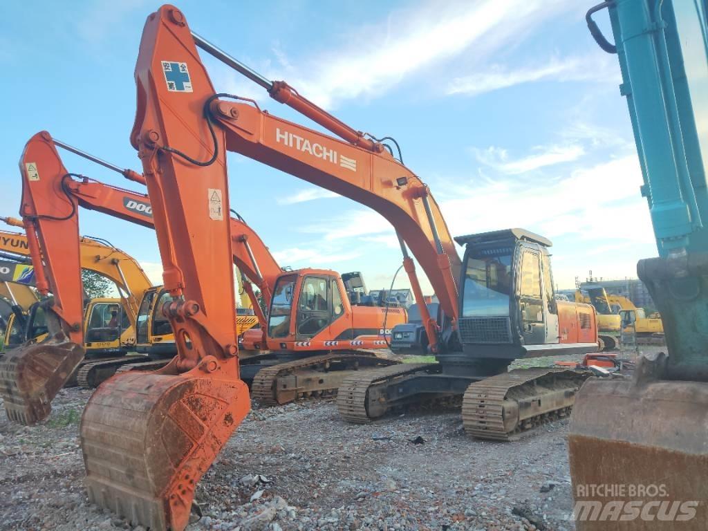 Hitachi ZX 210 Pásová rýpadla