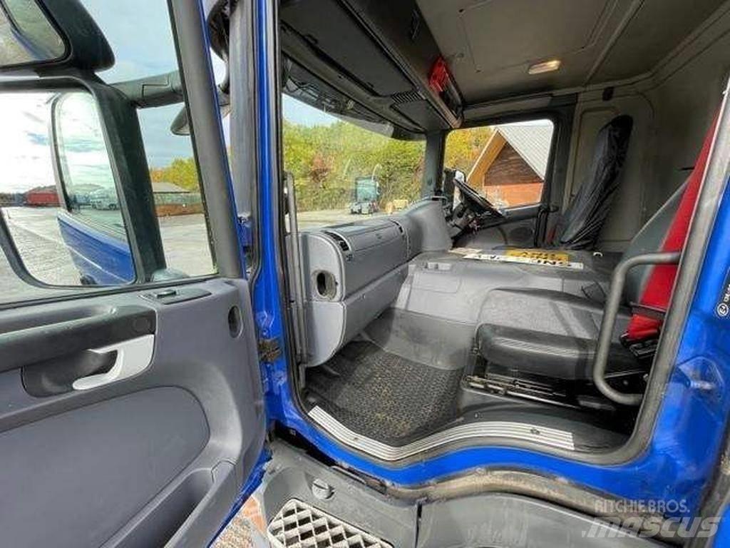 Scania P 230 Nákladní vozidlo bez nástavby