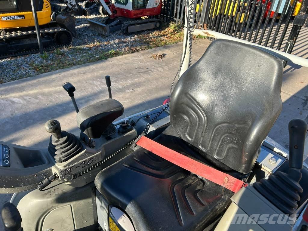 Takeuchi TB 216 Mini rýpadla < 7t