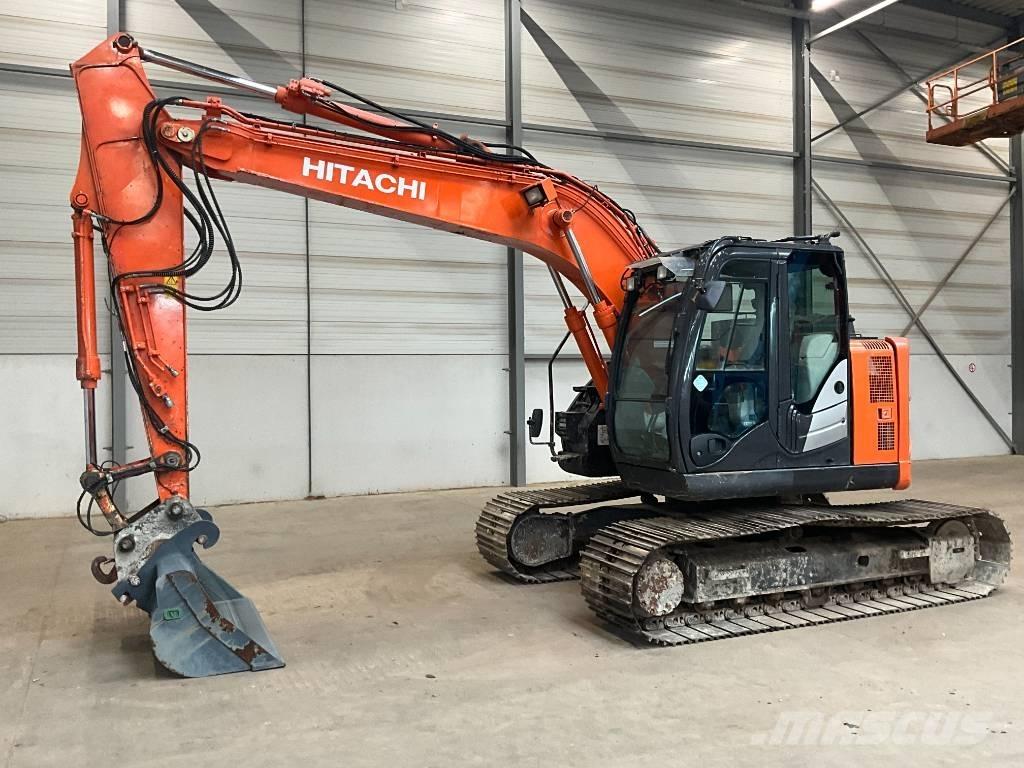 Hitachi ZX 135 US-6 Pásová rýpadla