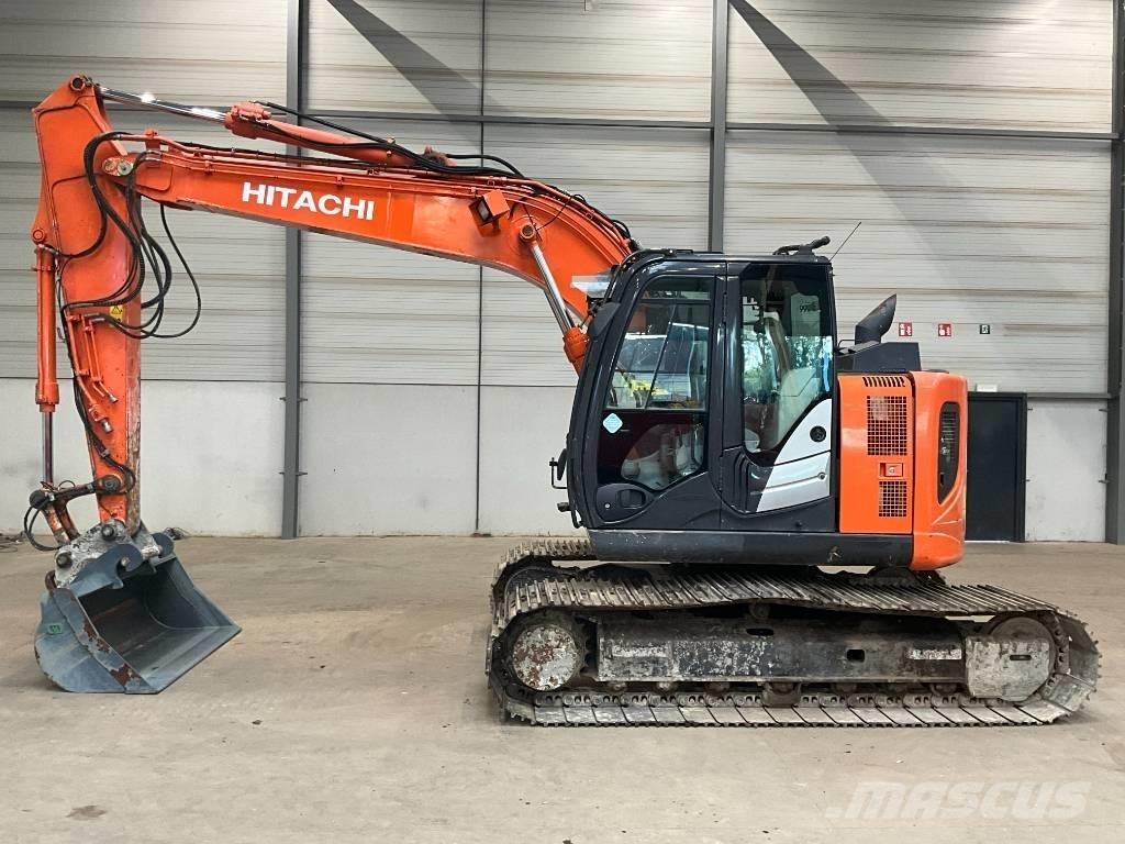 Hitachi ZX 135 US-6 Pásová rýpadla