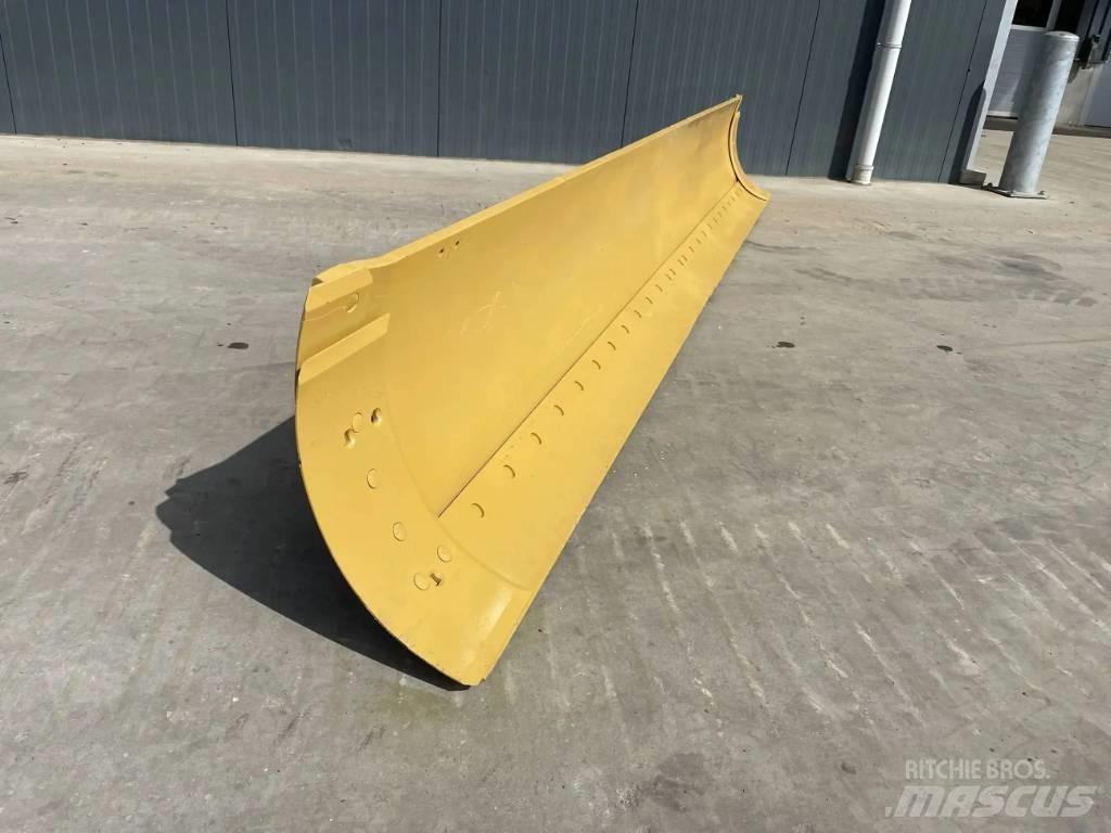 CAT 140K Moldboard Radlice