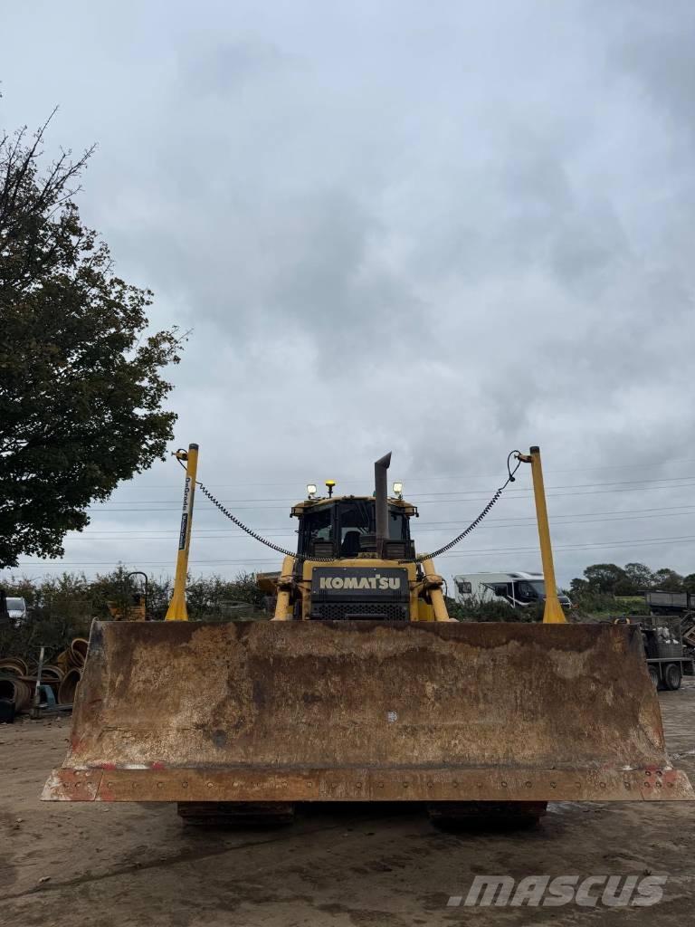 Komatsu D 65 PX-17 Pásové dozery