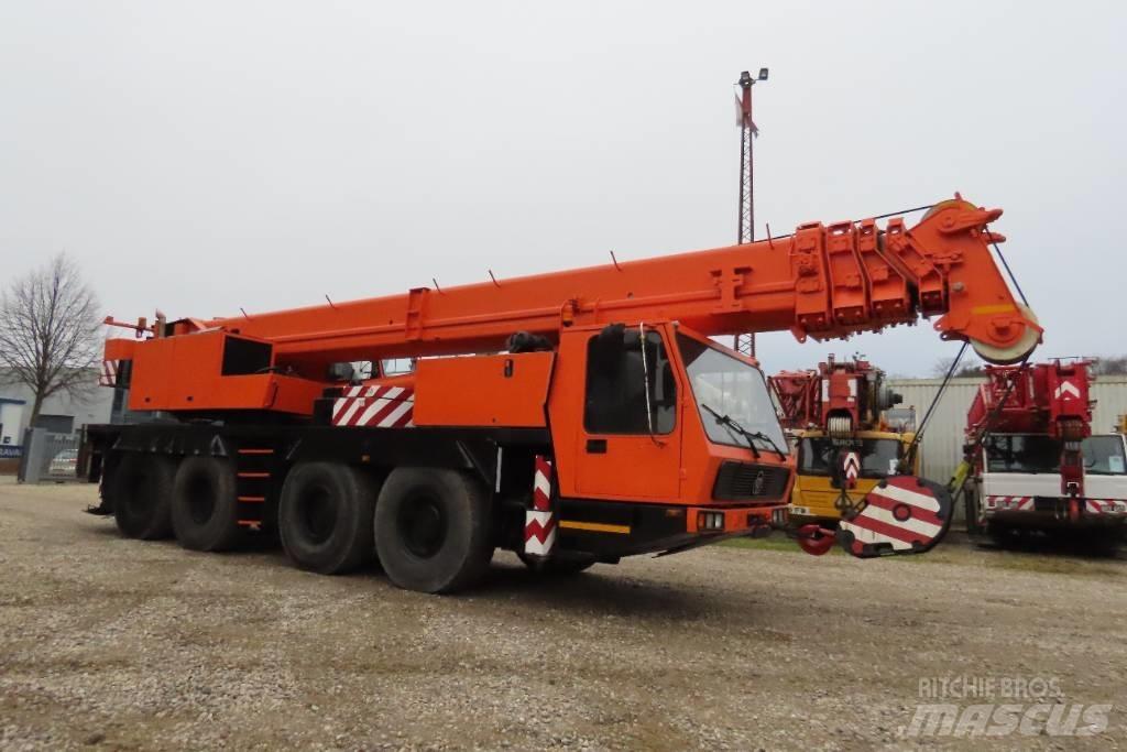 Krupp KMK 4080 Univerzální terénní jeřáby