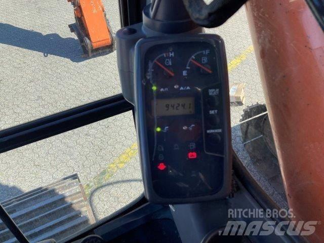 Hitachi ZX225USRLC Pásová rýpadla