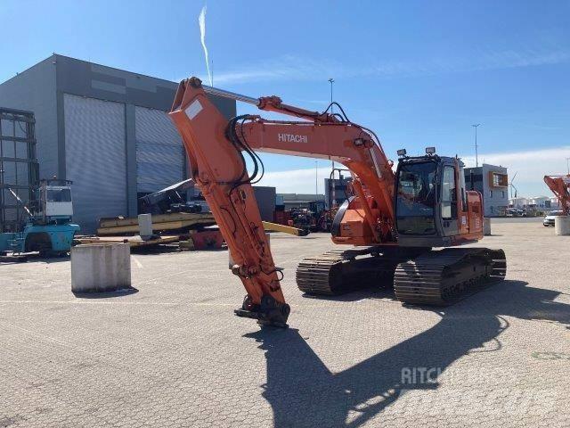 Hitachi ZX225USRLC Pásová rýpadla