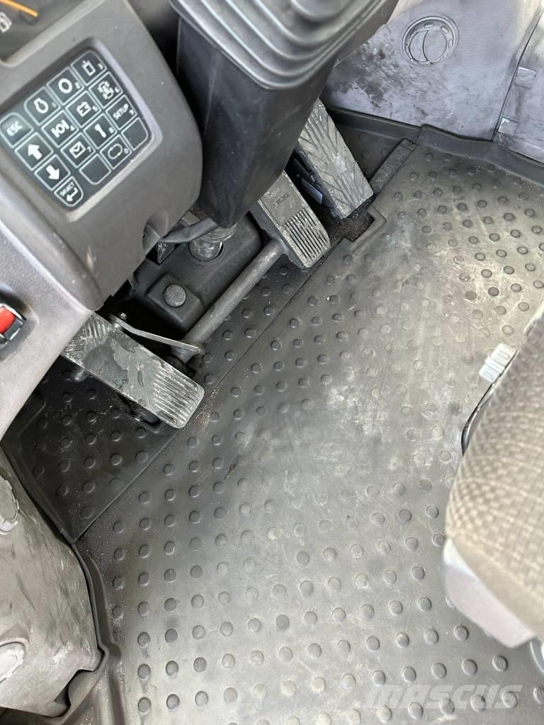 Volvo L180H Kolové nakladače