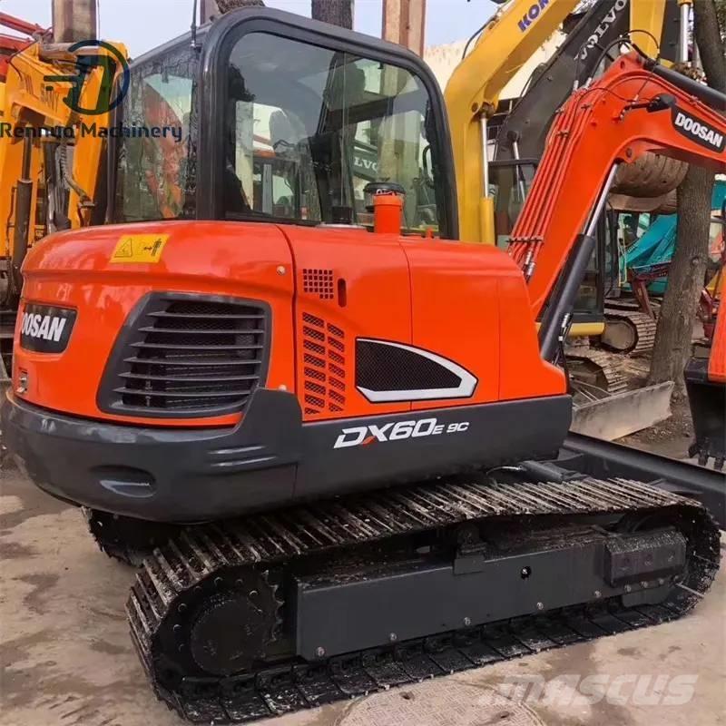 Doosan DX 60-9 C Pásová rýpadla
