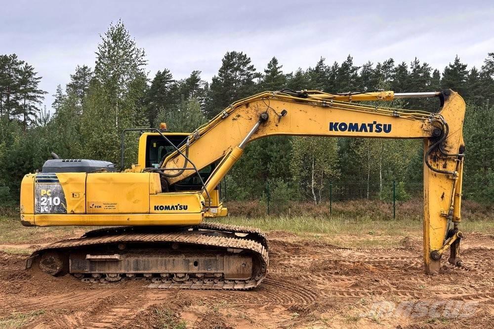 Komatsu PC 210 LC Pásová rýpadla