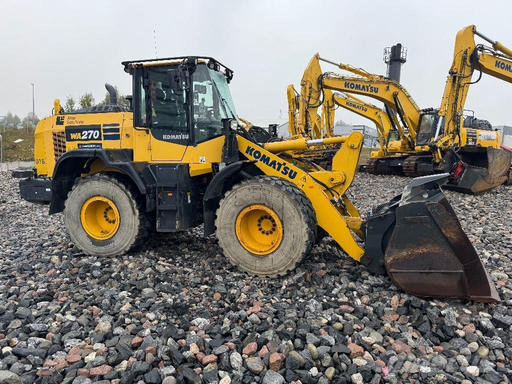 Komatsu WA 270-8 Kolové nakladače