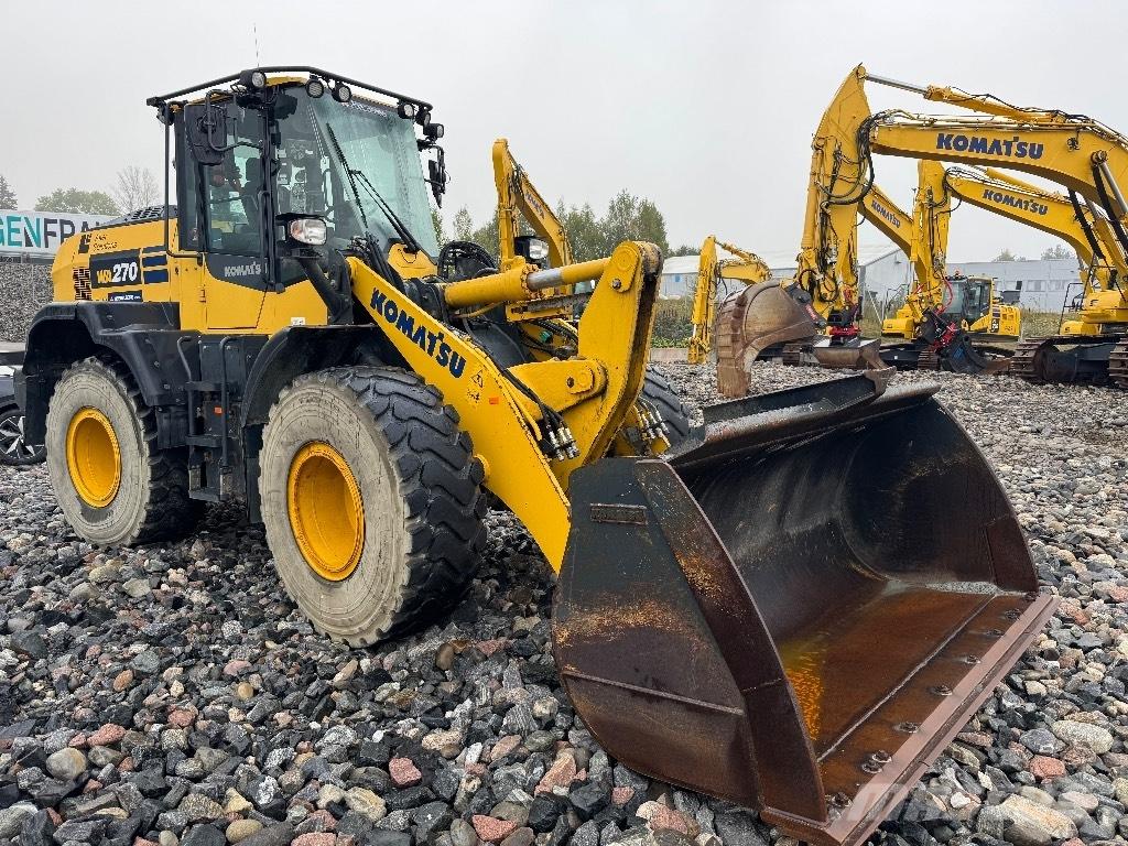 Komatsu WA 270-8 Kolové nakladače