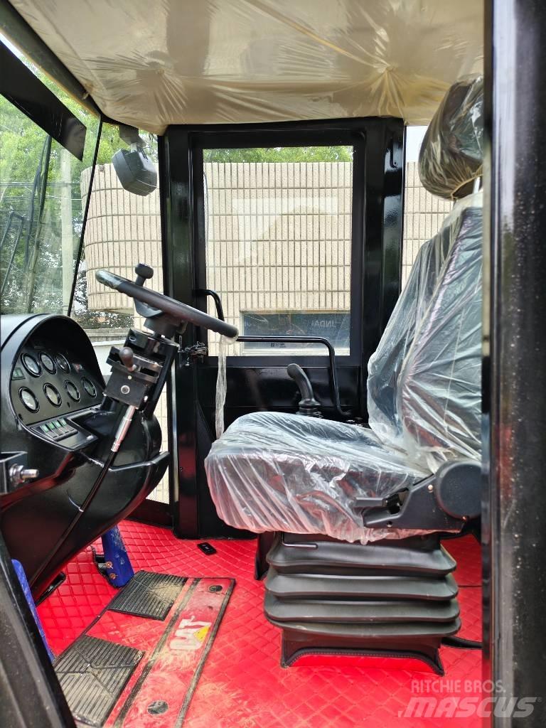 CAT 950 GC Kolové nakladače
