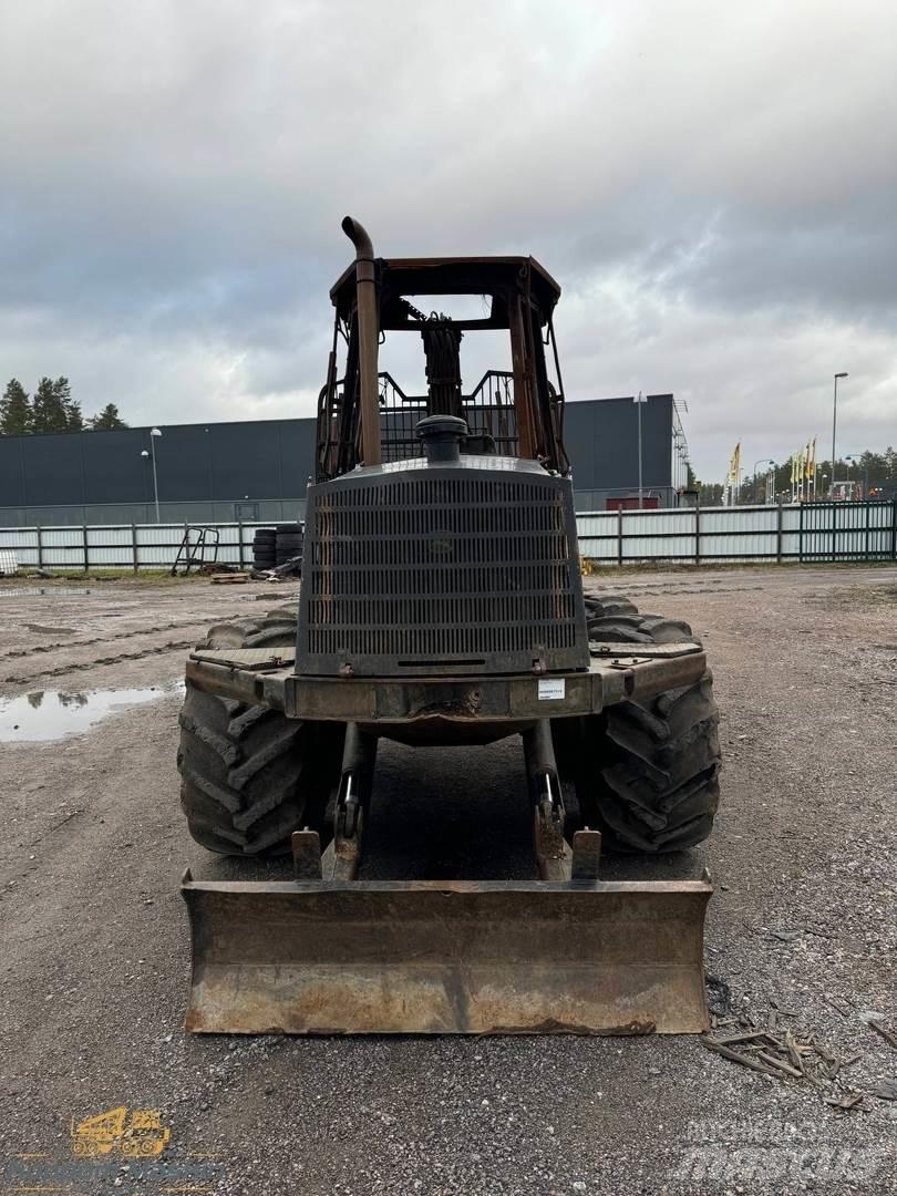 John Deere 1110D Vyvážecí traktory