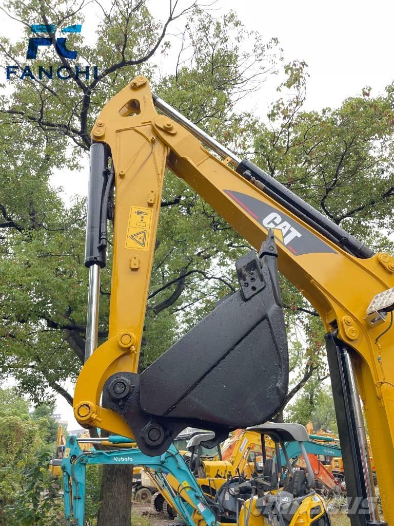 CAT 303.5 C CR Mini rýpadla < 7t