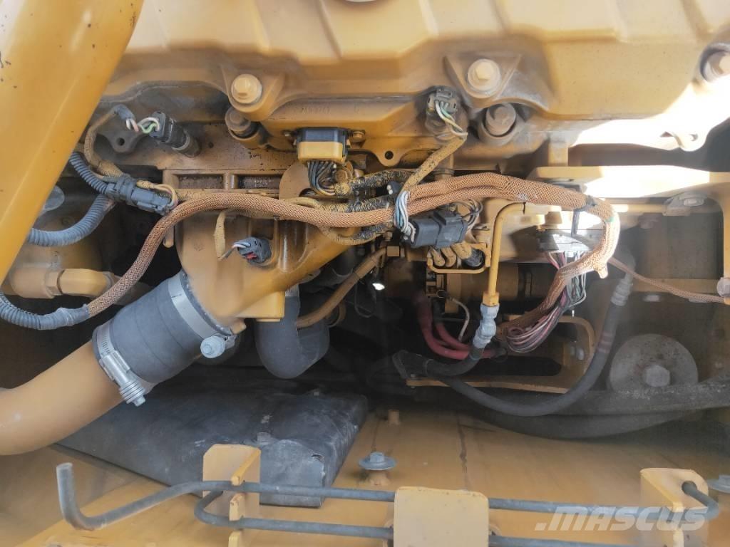 CAT 340D Pásová rýpadla
