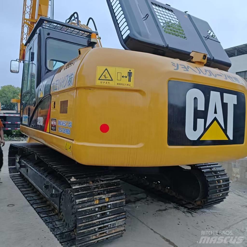 CAT 320 Pásová rýpadla