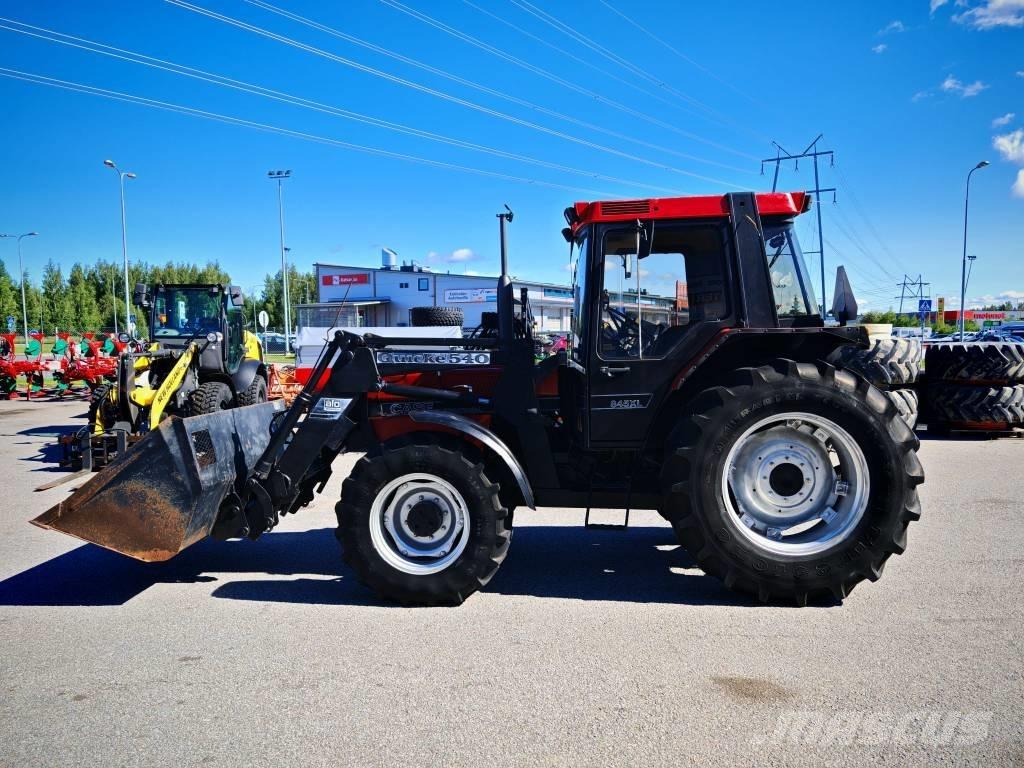 Case IH 845 XL MYYTY Traktory