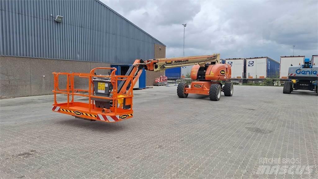 JLG 860SJG Teleskopické plošiny