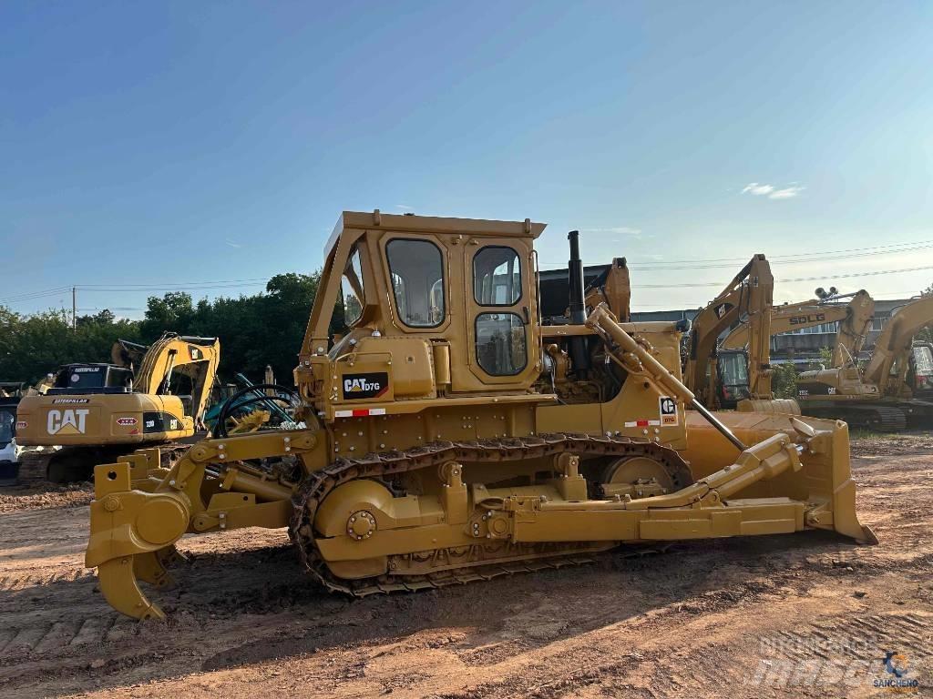 CAT D 7 G Pásové dozery