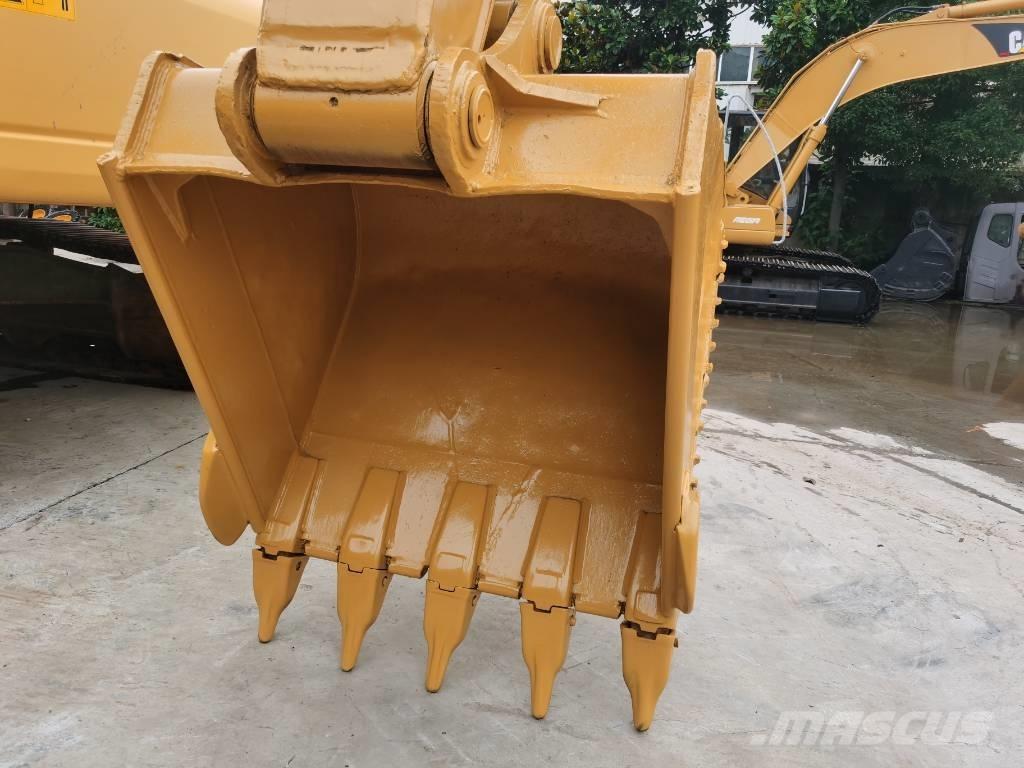 CAT 330 D Pásová rýpadla