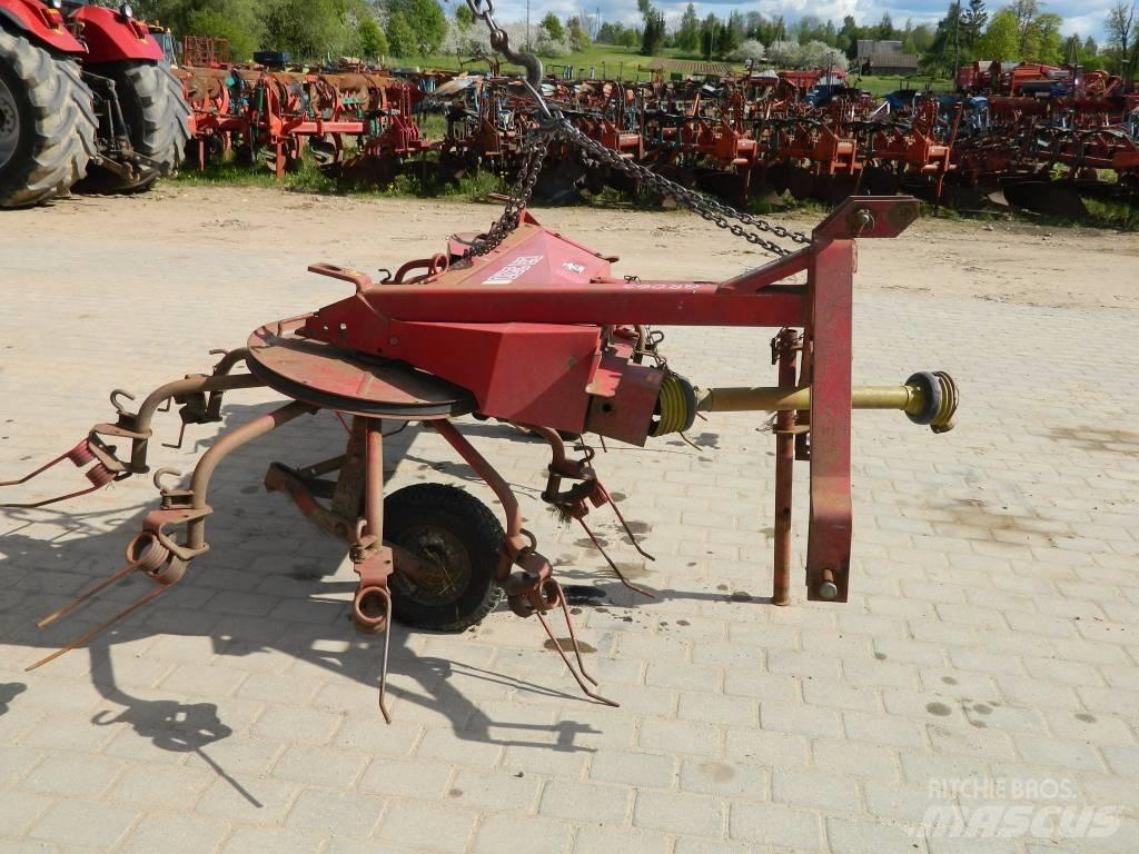 JF CR320 Obraceče a shrabovače sena