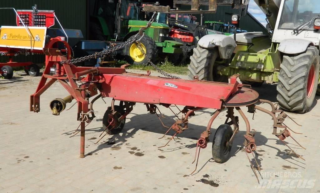 JF CR320 Obraceče a shrabovače sena