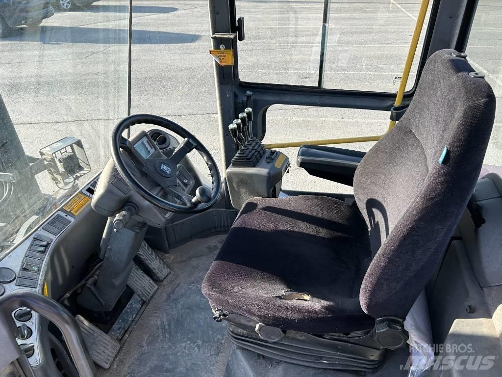 Kalmar DCE70-6 Dieselové vozíky