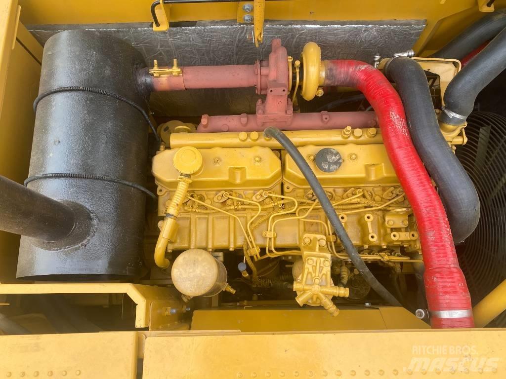 CAT 320 D Pásová rýpadla