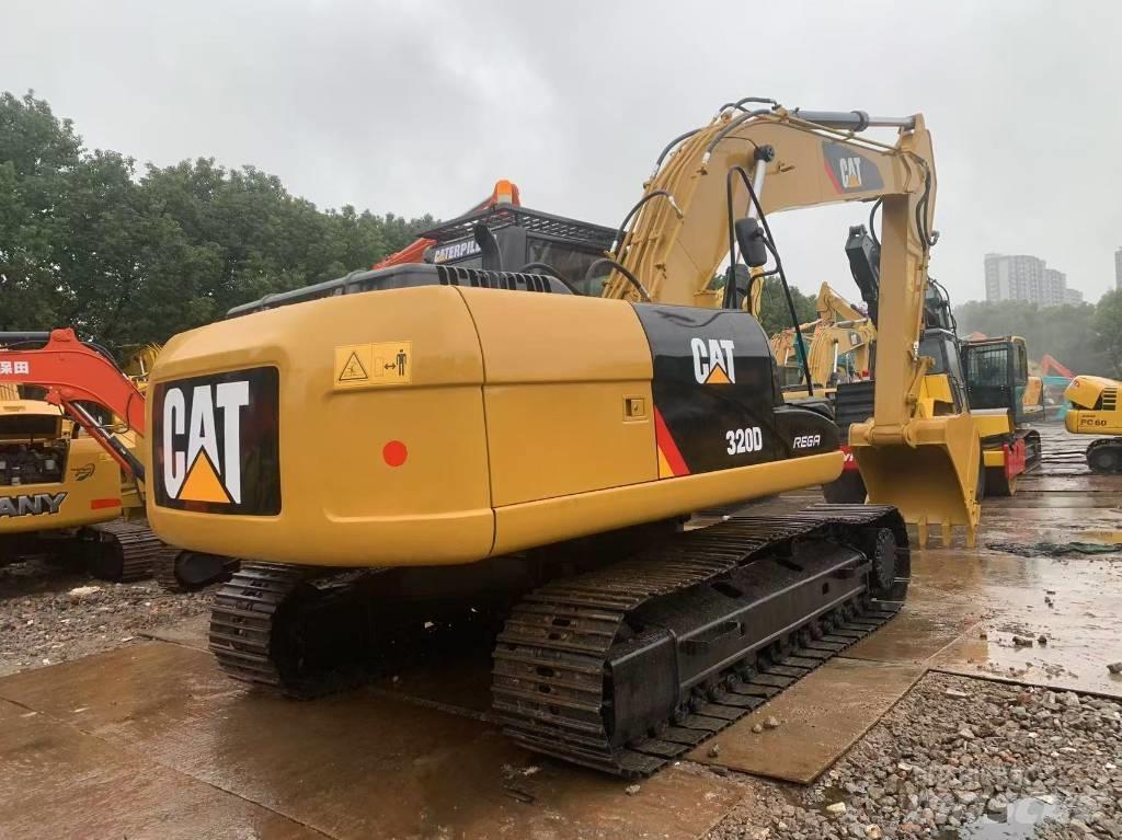 CAT 320 D Pásová rýpadla