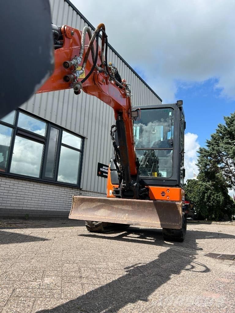 Hitachi ZX33U-6 Mini rýpadla < 7t