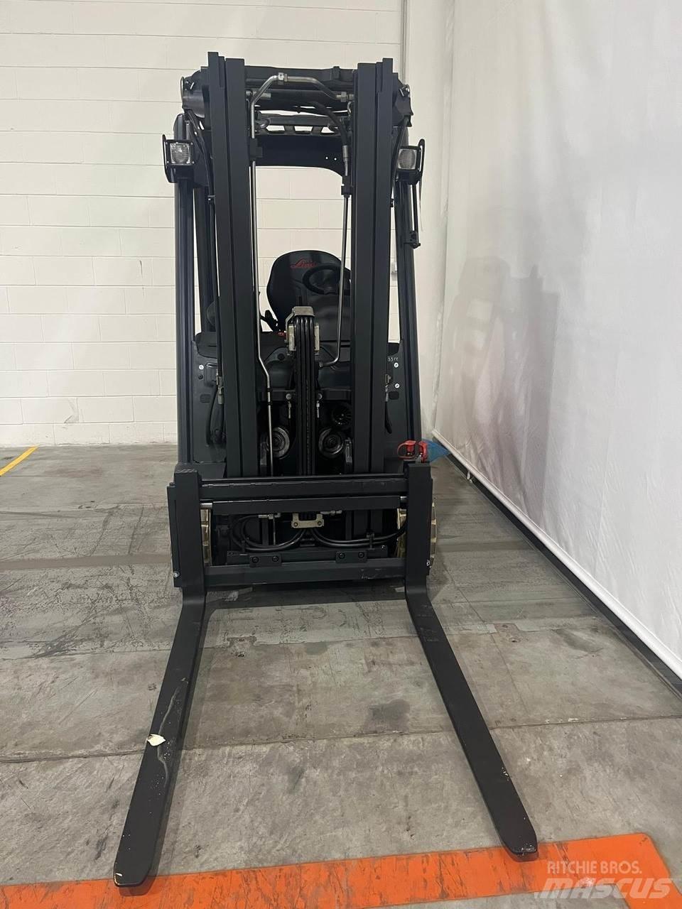 Linde E16C Akumulátorové vozíky