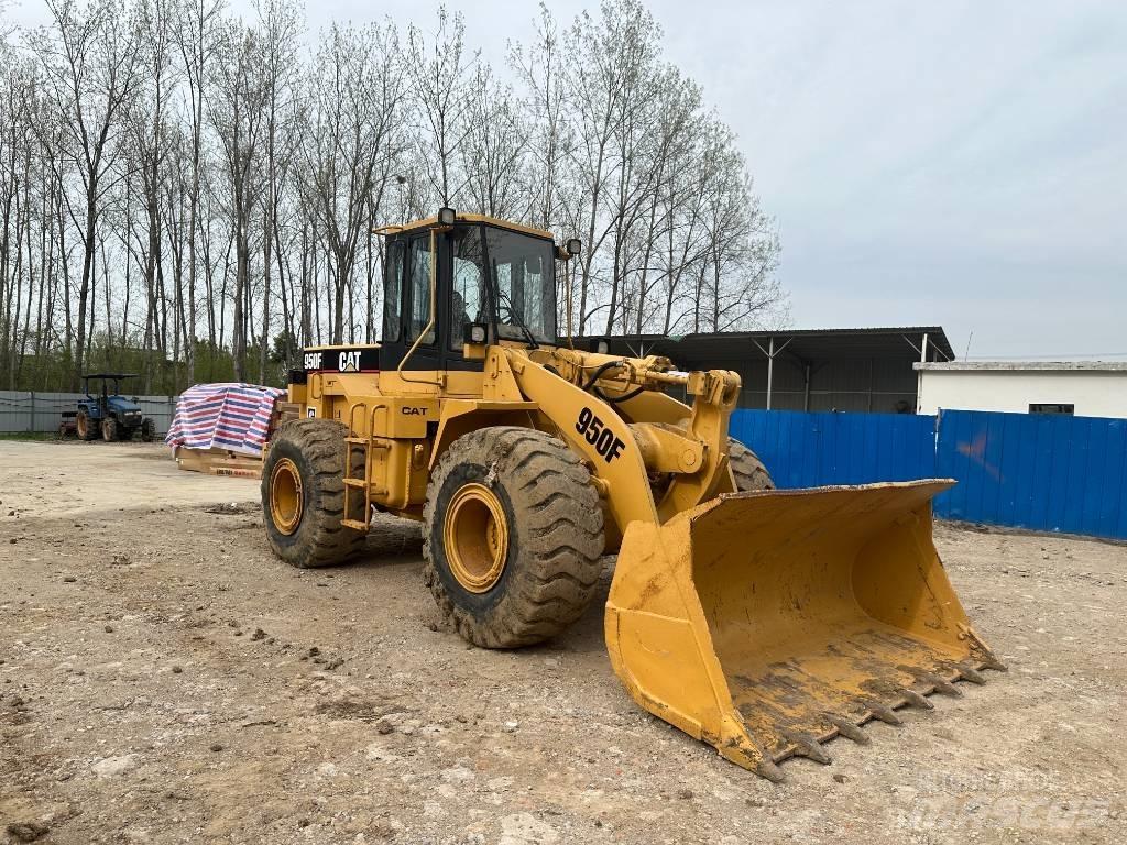 CAT 950 F Kolové nakladače