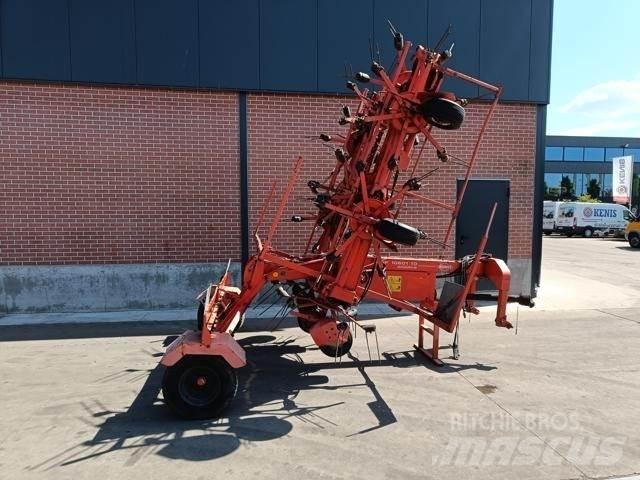 Kuhn GF10601TO Obraceče a shrabovače sena