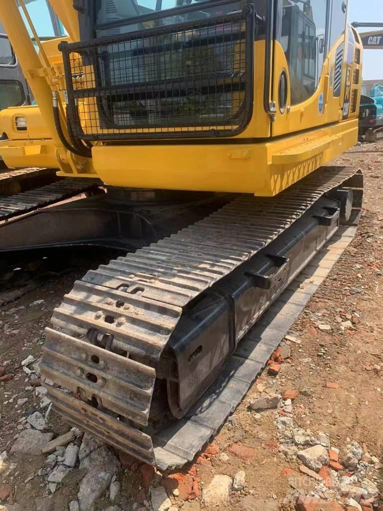 Komatsu PC 120-8 Midi rýpadla 7t - 12t