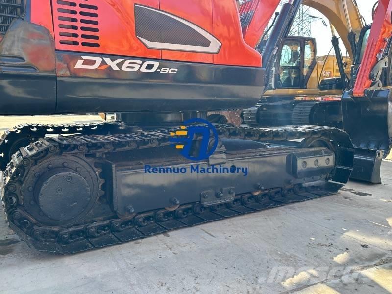 Doosan DX 60 Pásová rýpadla