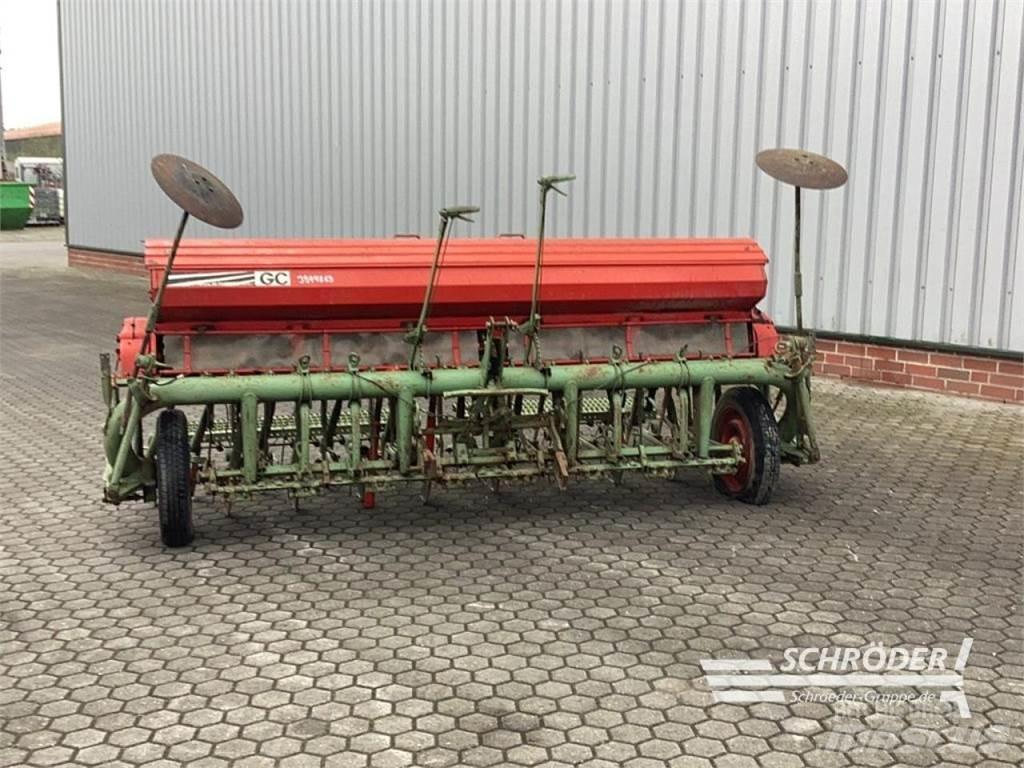 Nodet SÄMASCHINE Přesné secí stroje