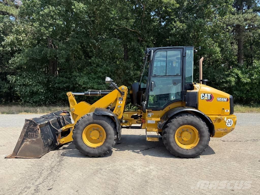 CAT 908 Kolové nakladače