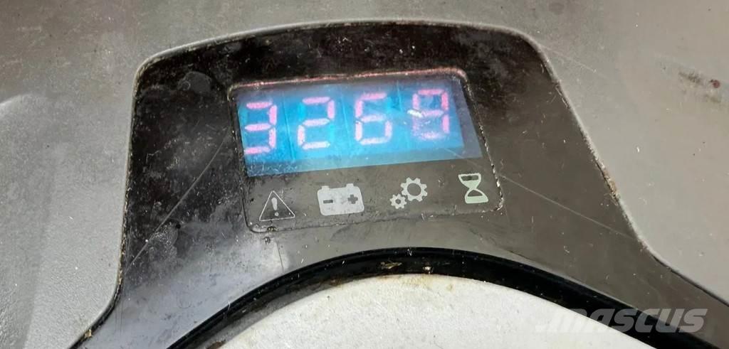 BT SWE200D Ručně vedené vysokozdvižné vozíky