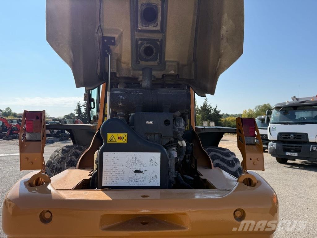CASE 721 E Kolové nakladače