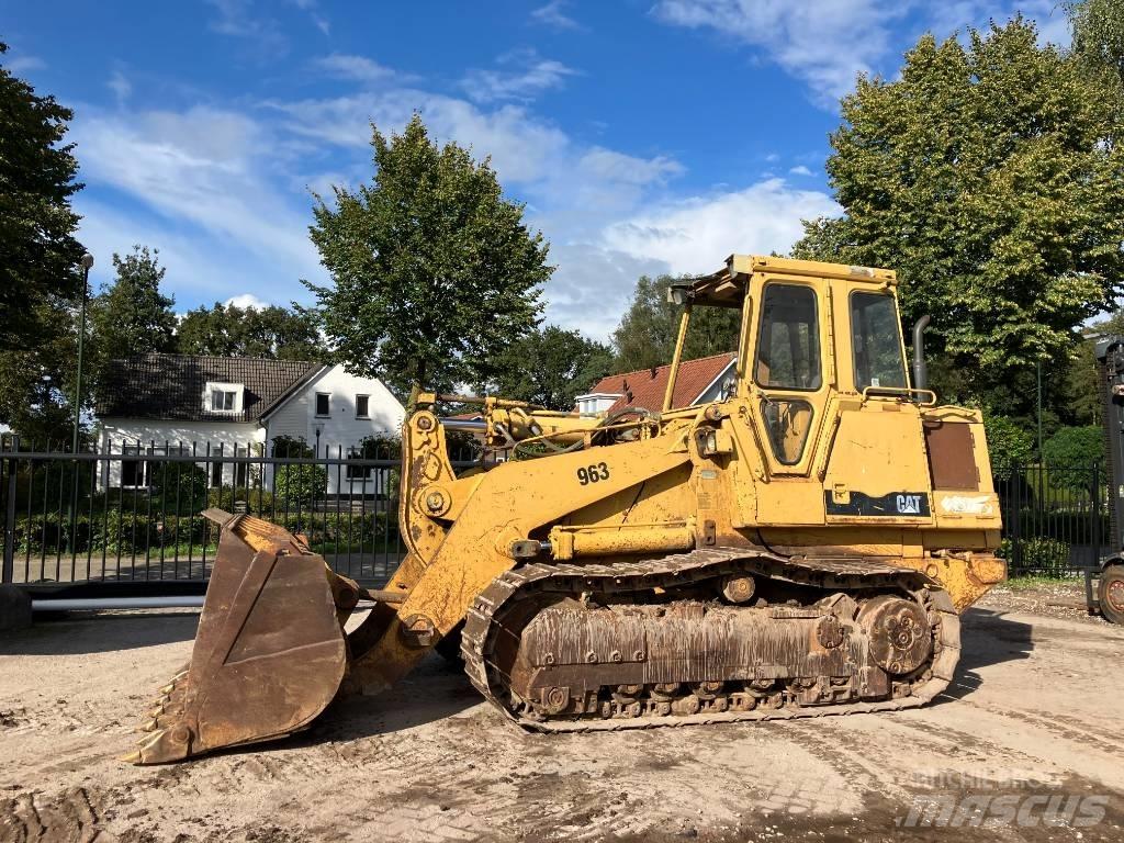 CAT 963 Pásové nakladače