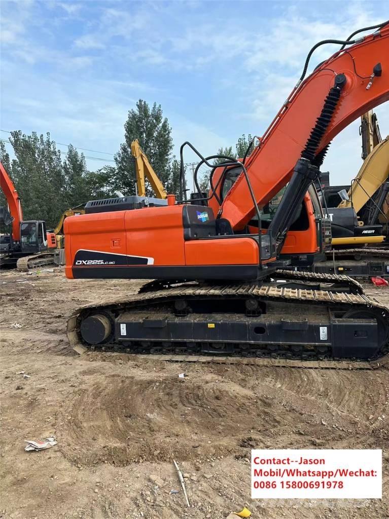 Doosan DX 225 LCA Pásová rýpadla