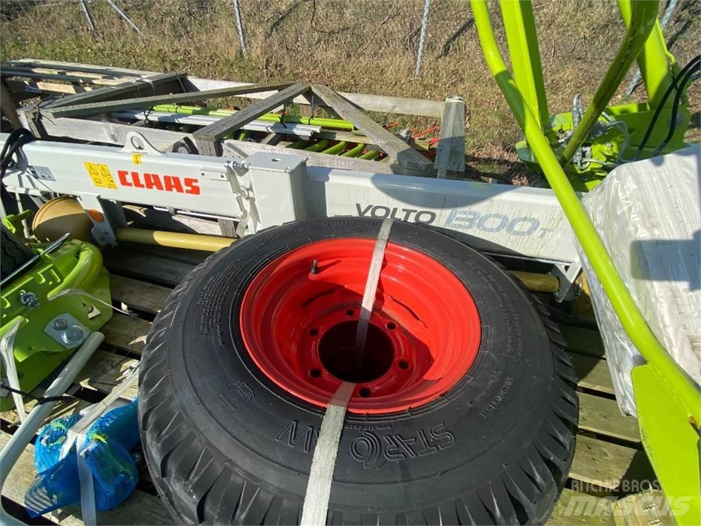 CLAAS VOLTO 1300 T Obraceče a shrabovače sena