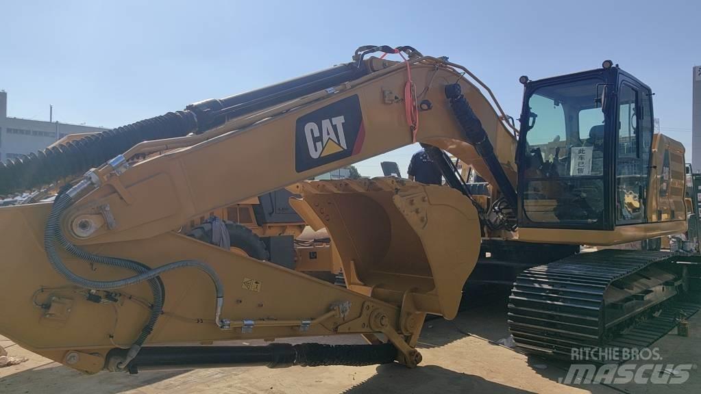 CAT 2018 CAT 320 Kolová rýpadla