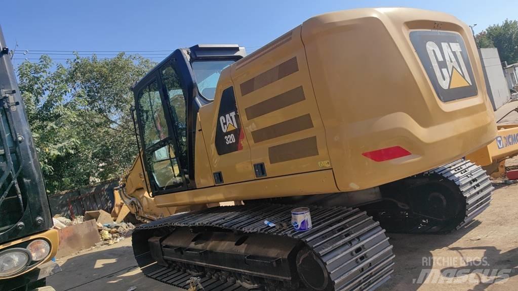 CAT 2018 CAT 320 Kolová rýpadla