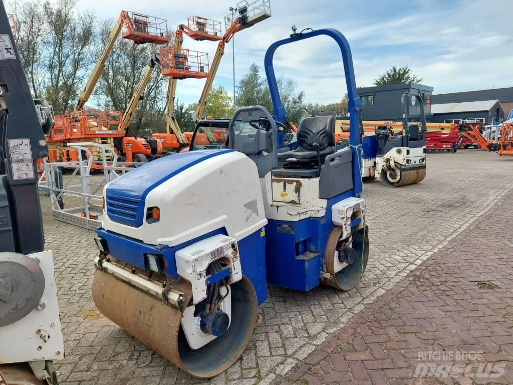 Dynapac CC1200 VI Tandemové válce