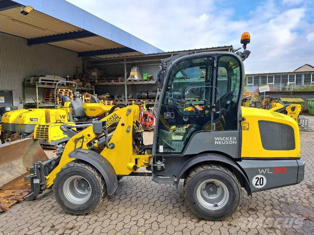 Wacker Neuson WL32 Kolové nakladače