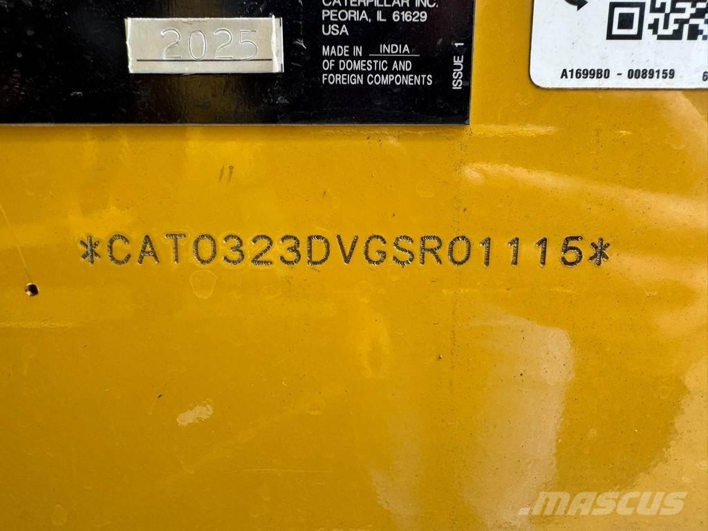 CAT 323D3 Pásová rýpadla